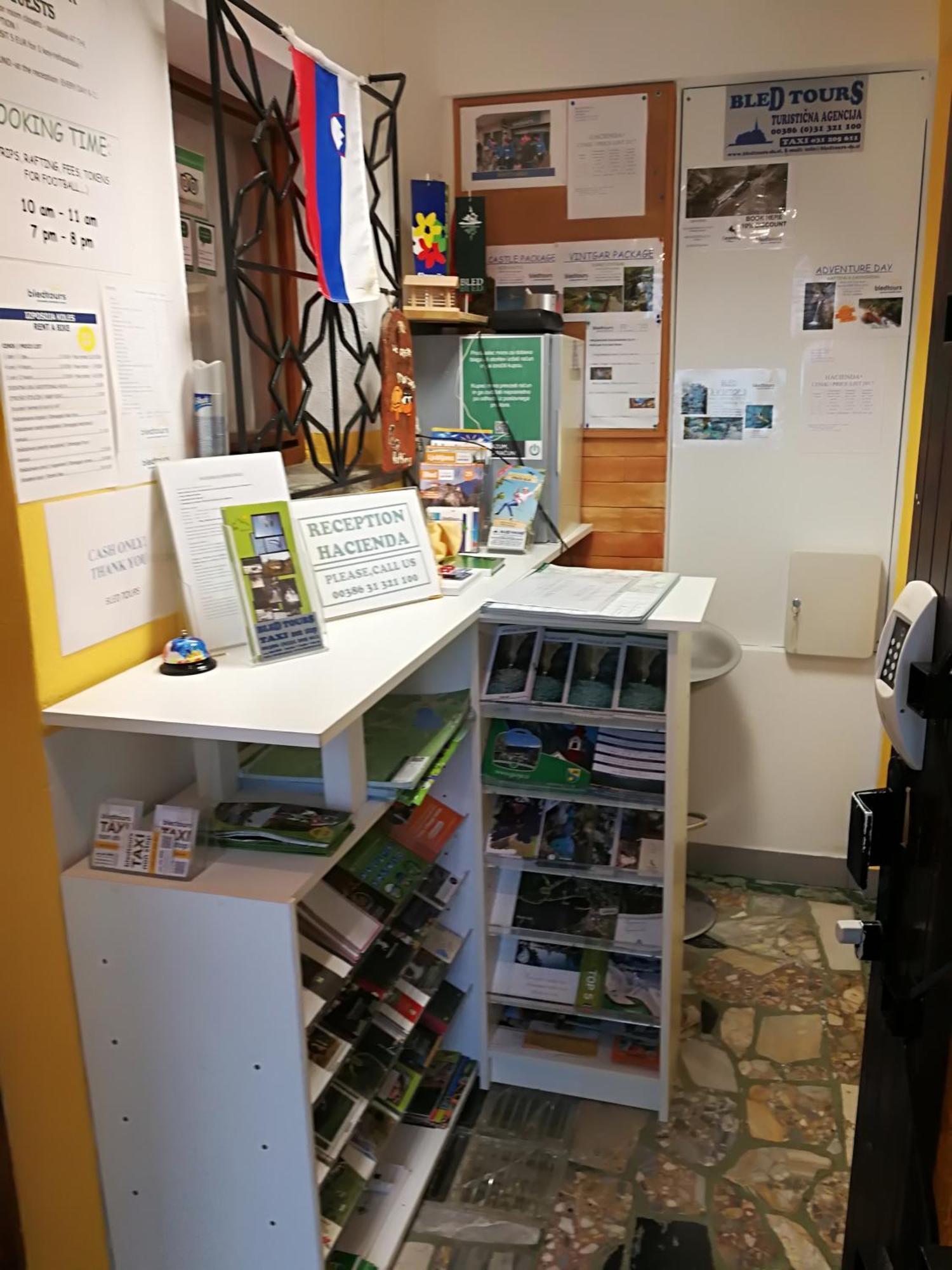Hacienda Bled Rooms Екстериор снимка